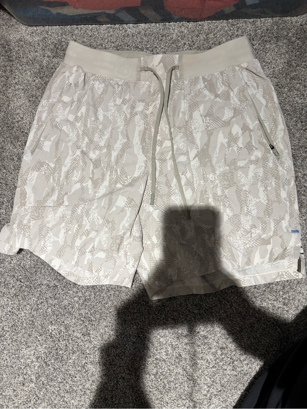 Lululemon Men's License to Train Lined Short 7in